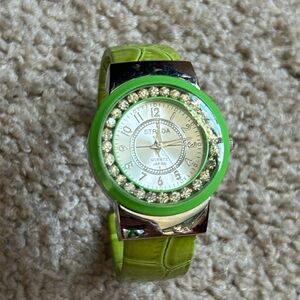 Strada women’s vintage green/silver‎ bangle bracelet watch one size extends
